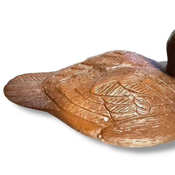 VTG Hand Carved Duck Pecan Shells & Resin Red Mill MFG Decoy Shelf Hunting Decor - Picture 5 of 14
